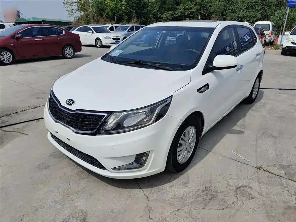 KIA K2 2012