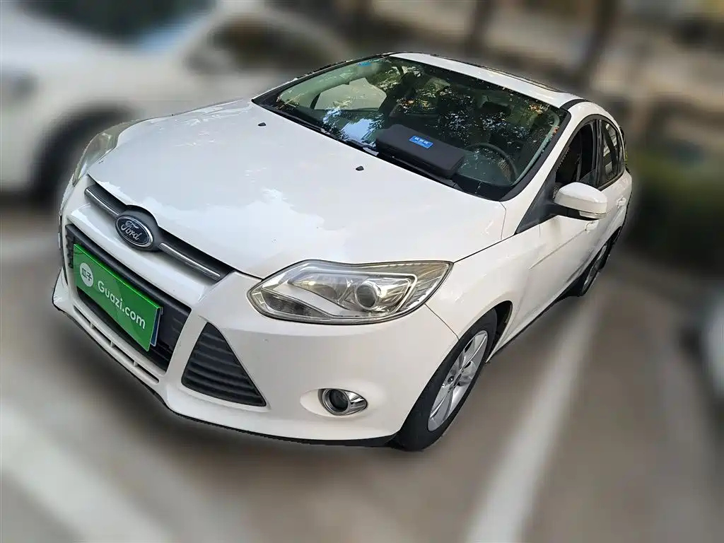 FORD FOCUS 2012