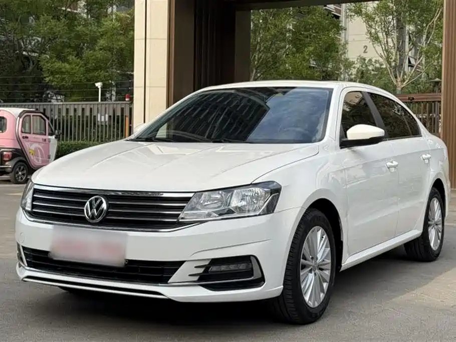 VOLKSWAGEN LAVIDA 2019