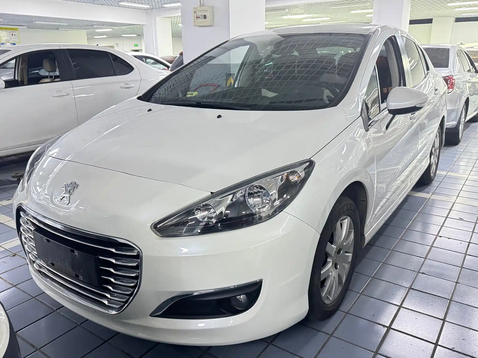 PEUGEOT 308 2014