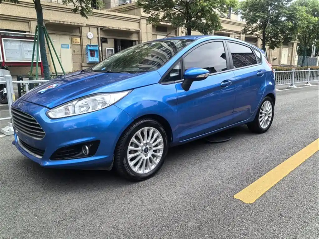 FORD FIESTA 2013