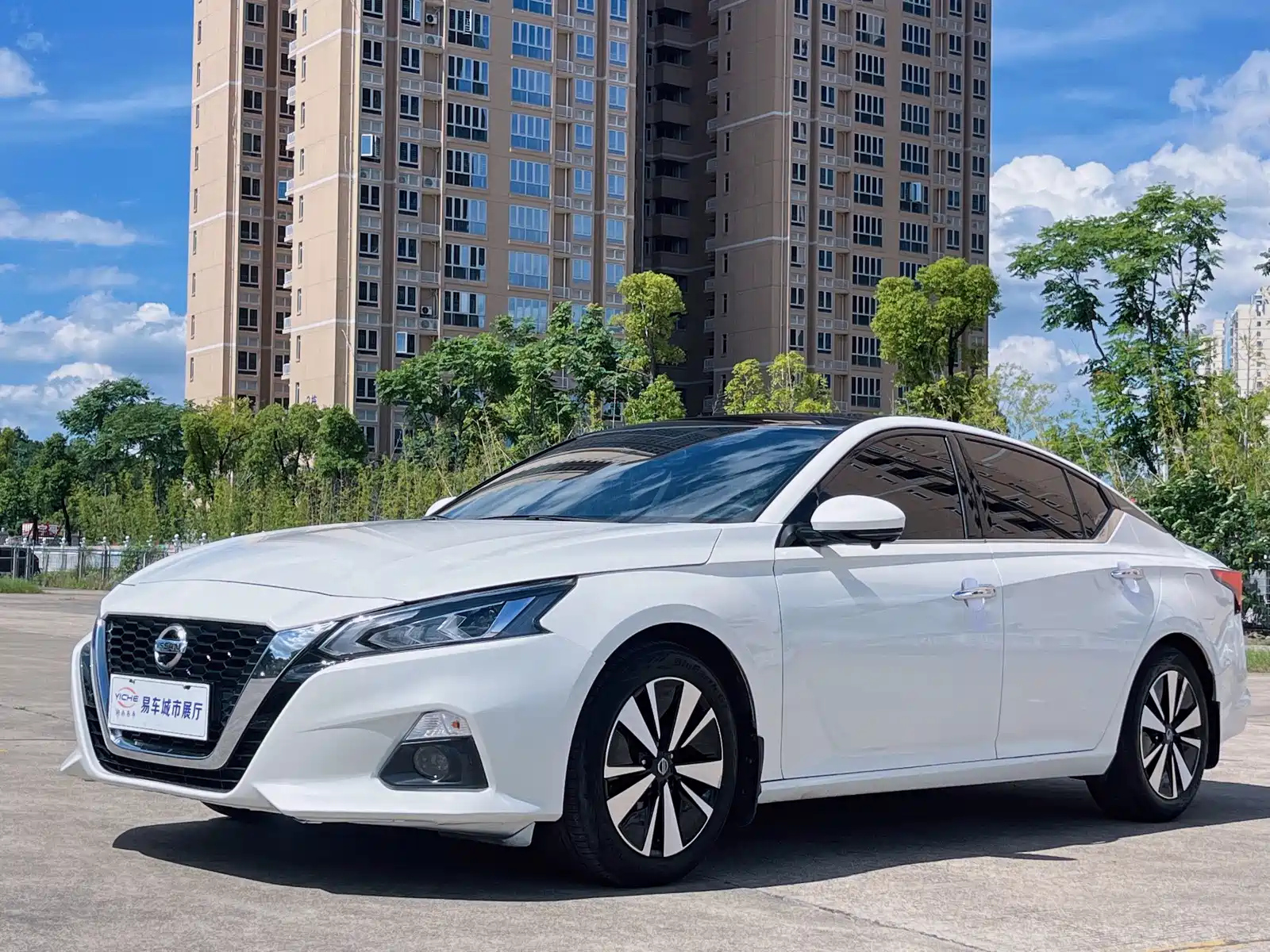 NISSAN TEANA 2021