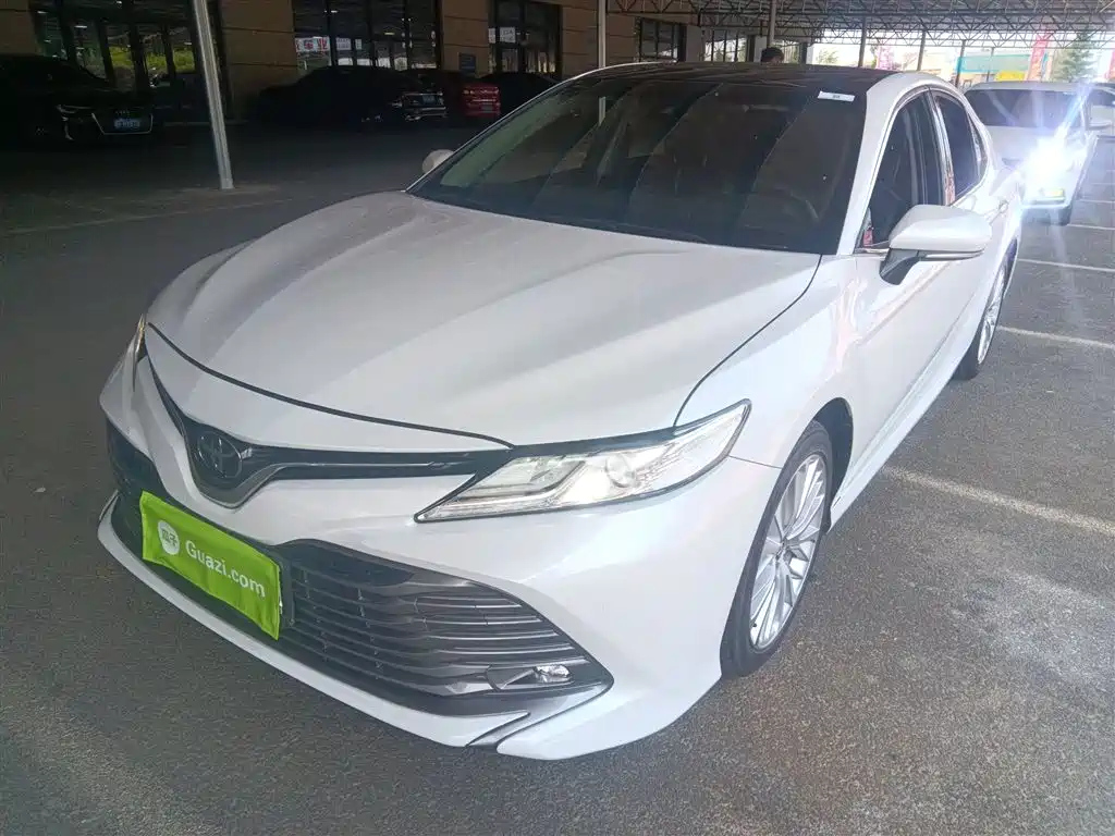 TOYOTA CAMRY 2018
