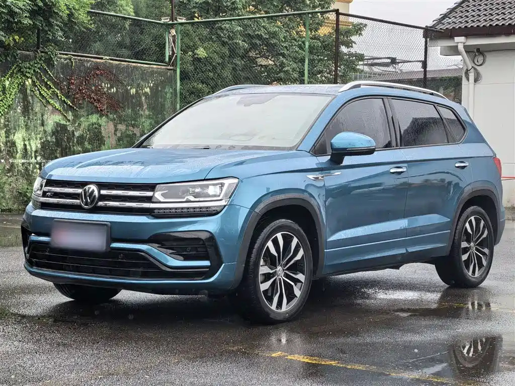 VOLKSWAGEN THARU 2020