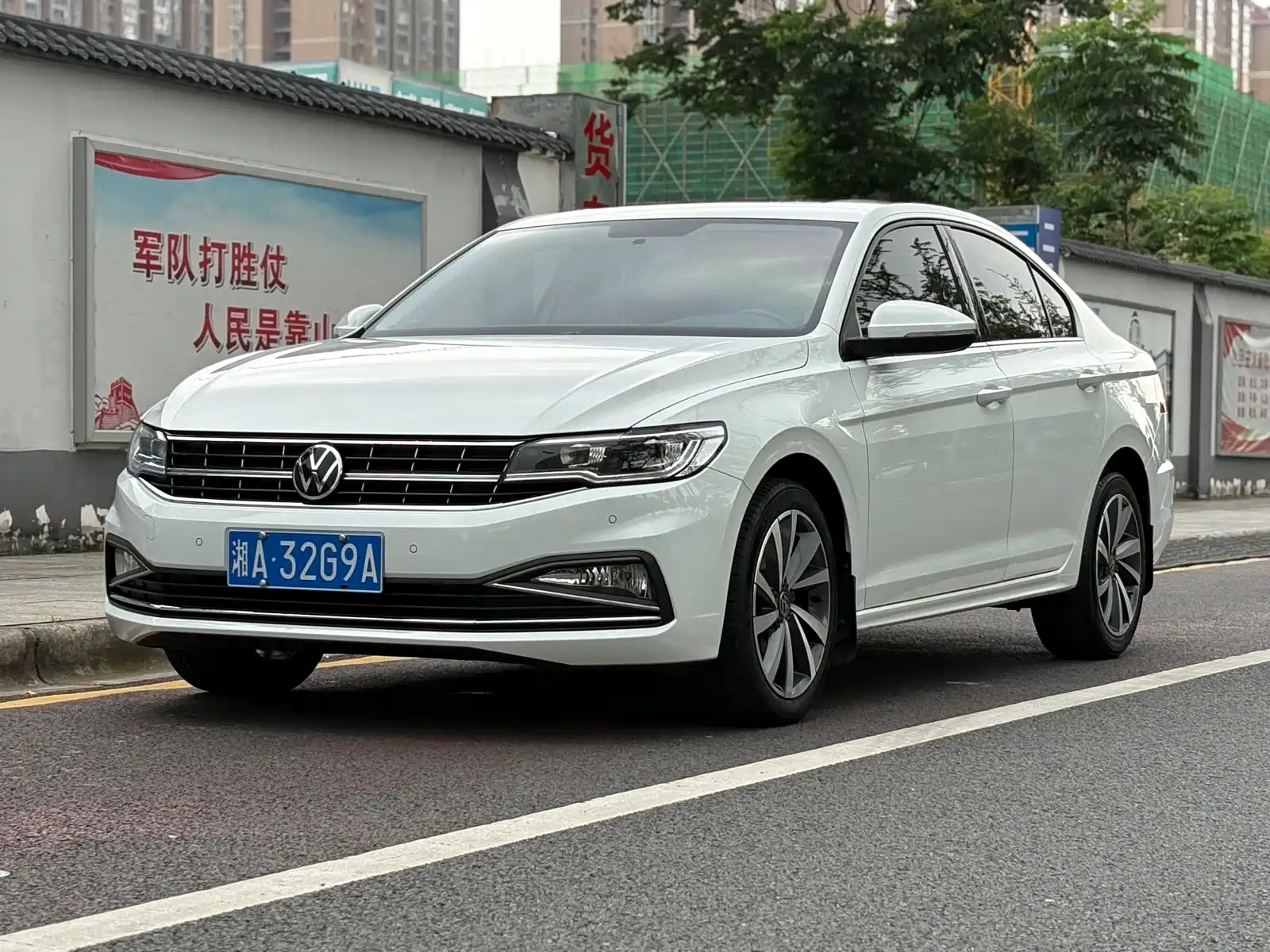 VOLKSWAGEN BORA 2021