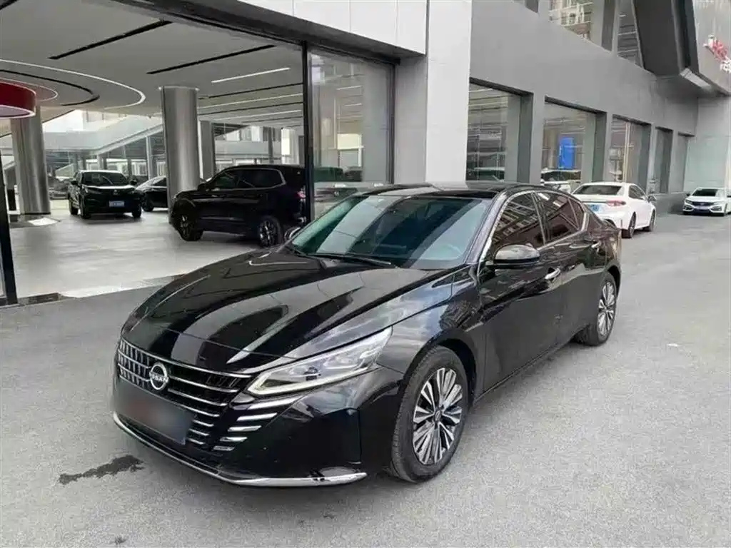 NISSAN TEANA 2022