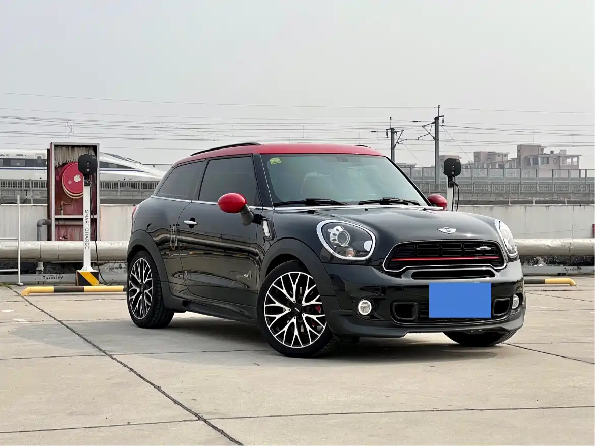MINI JCW PACEMAN 2014