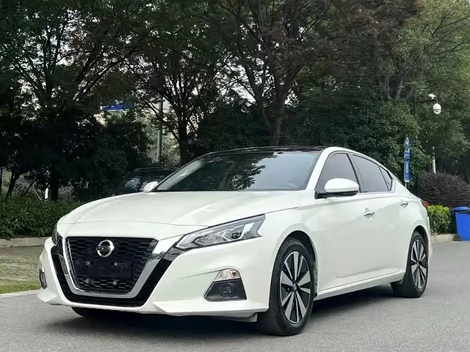NISSAN TEANA 2021