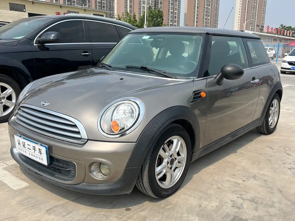 MINI OTHER 2011