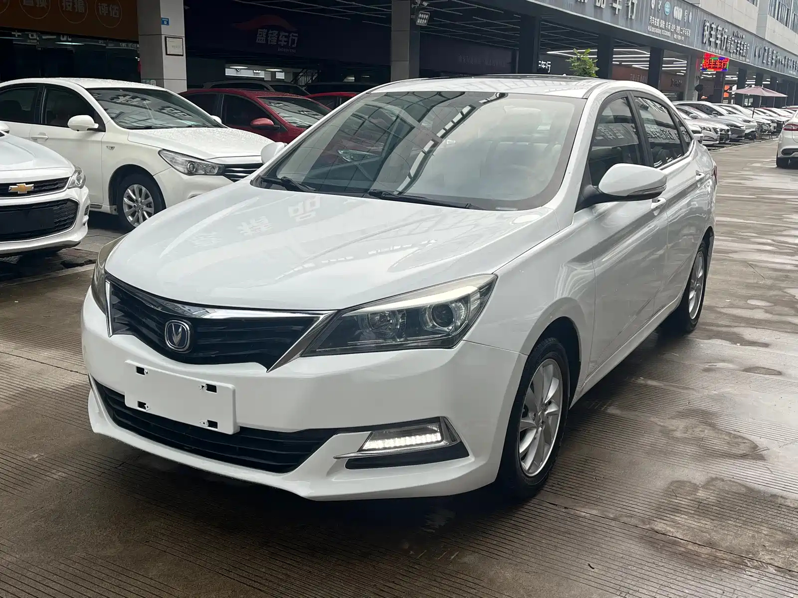CHANGAN ALSVIN V7