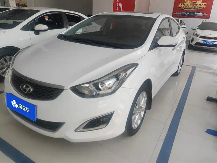 HYUNDAI ELANTRA 2016