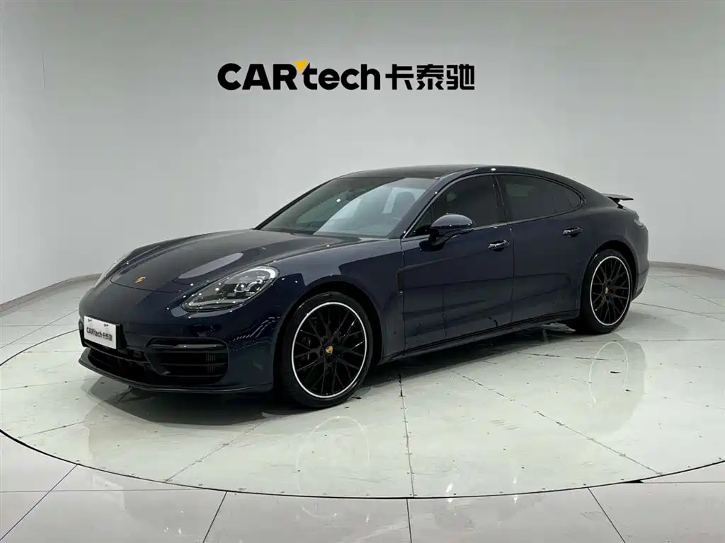PORSCHE PANAMERA 2023