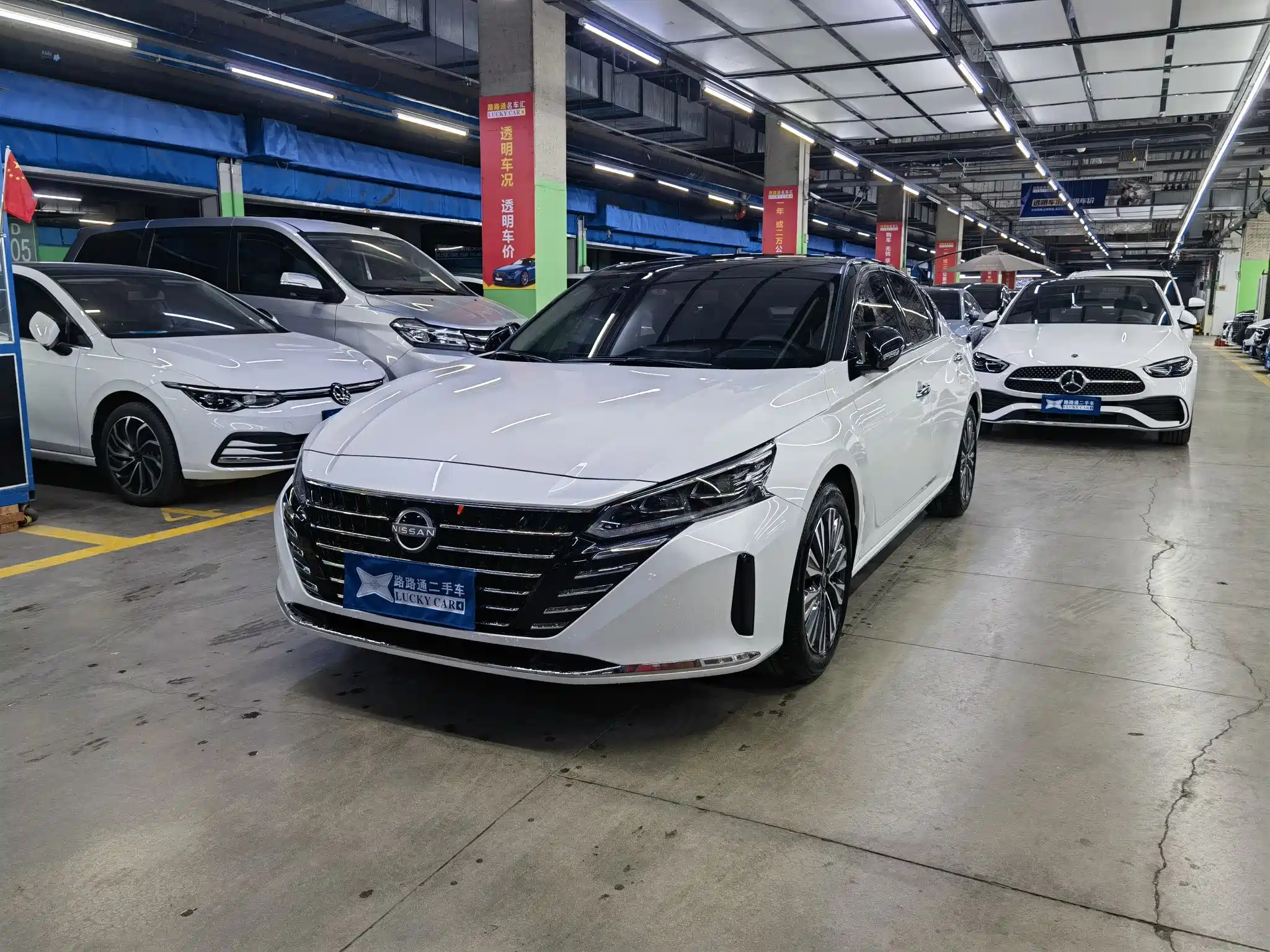 NISSAN TEANA 2022