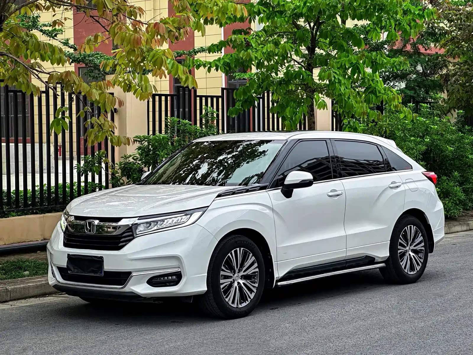 HONDA AVANCIER 2020