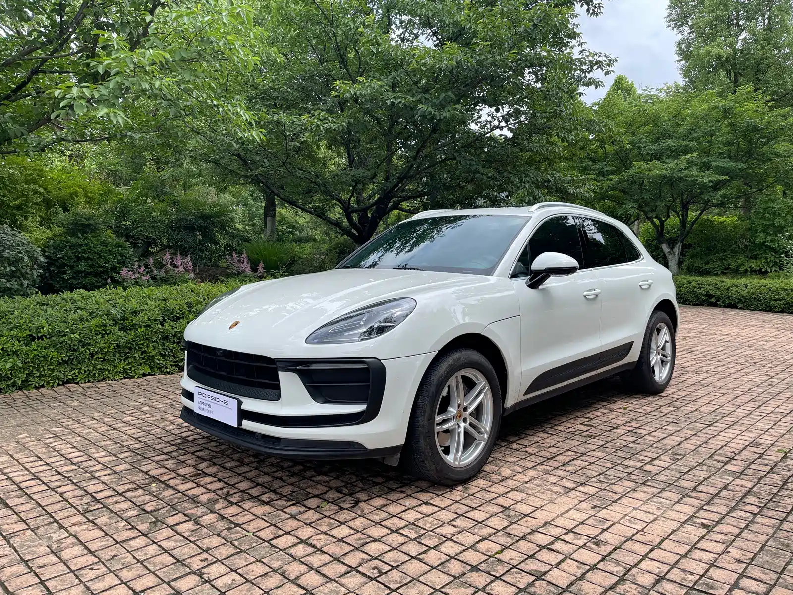 PORSCHE MACAN 2023