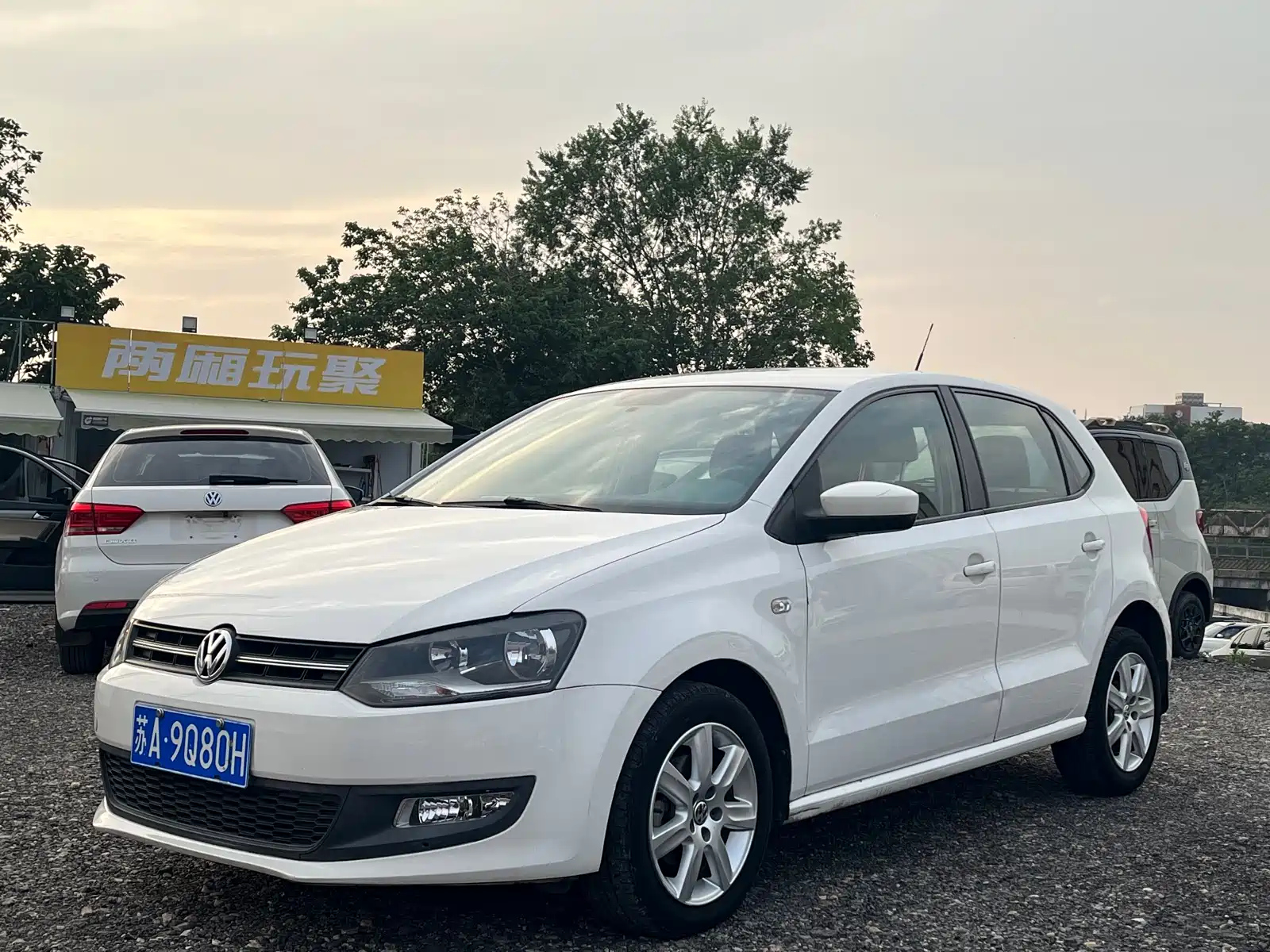 VOLKSWAGEN POLO 2013