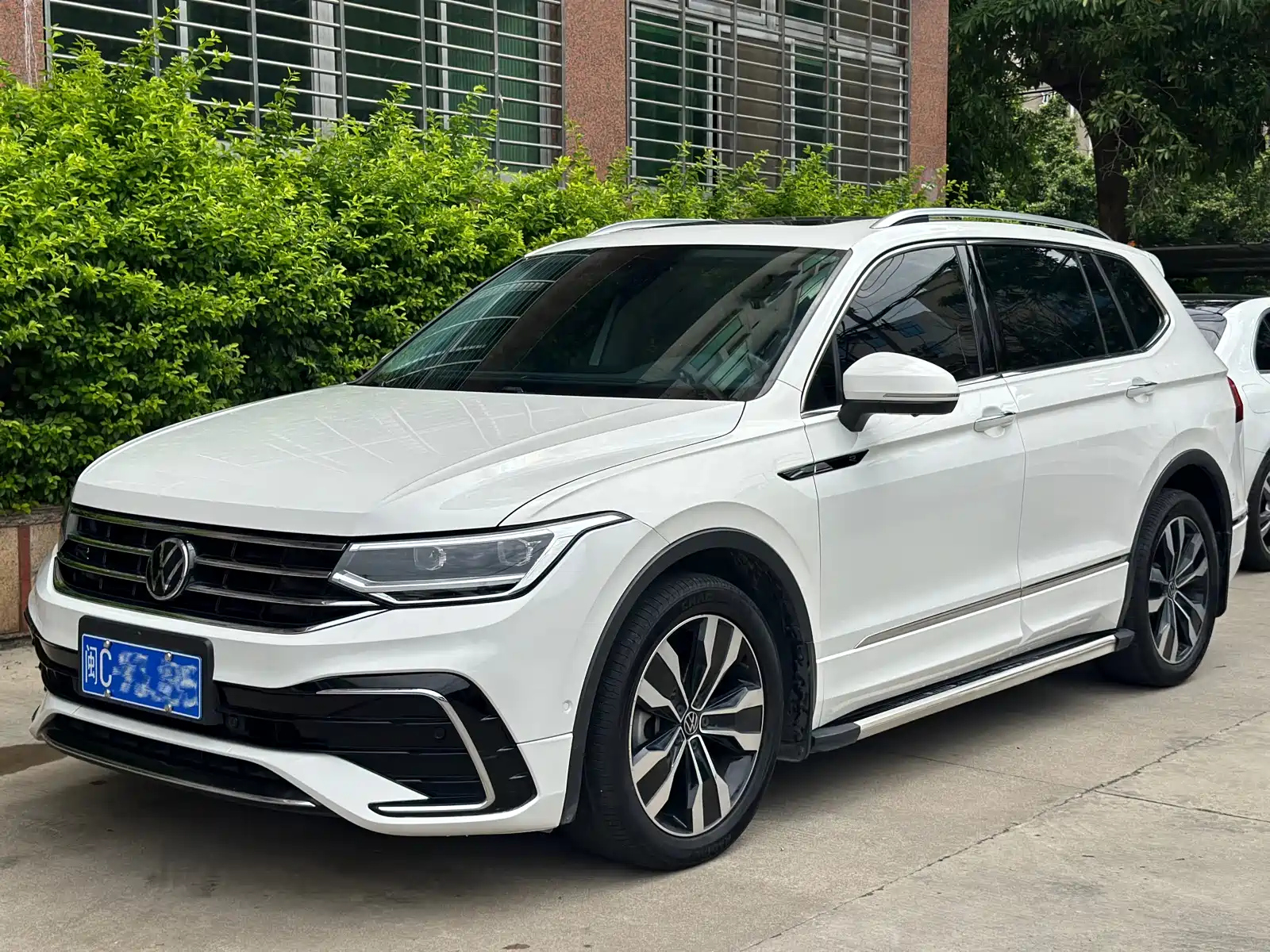 VOLKSWAGEN TIGUAN L 2022
