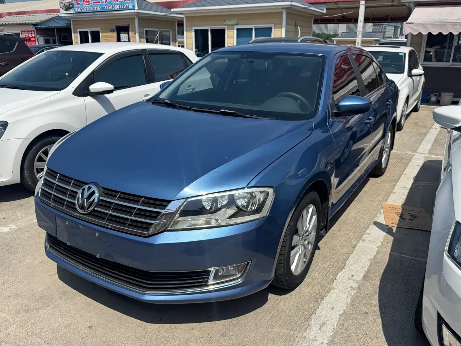 VOLKSWAGEN LAVIDA 2013