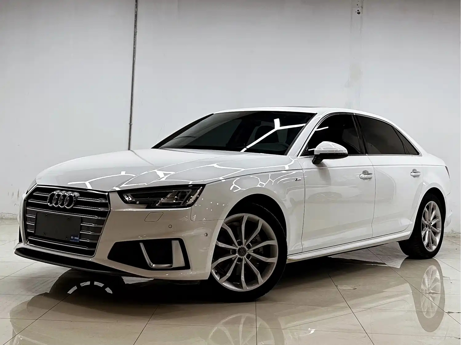 AUDI A4L 2019