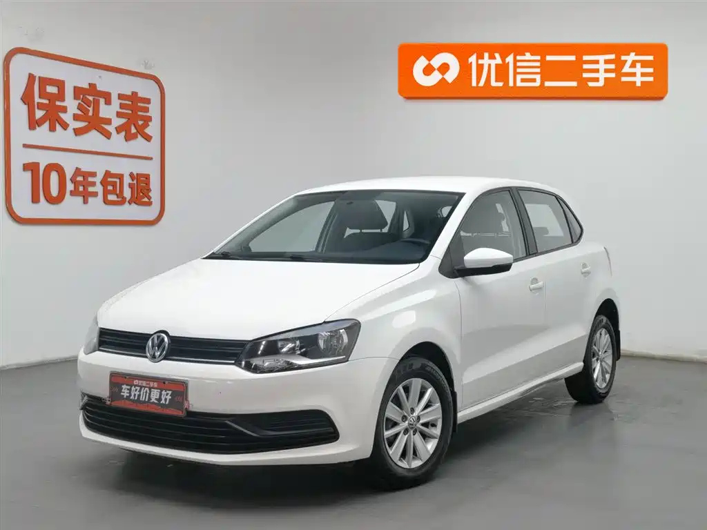 VOLKSWAGEN POLO 2016