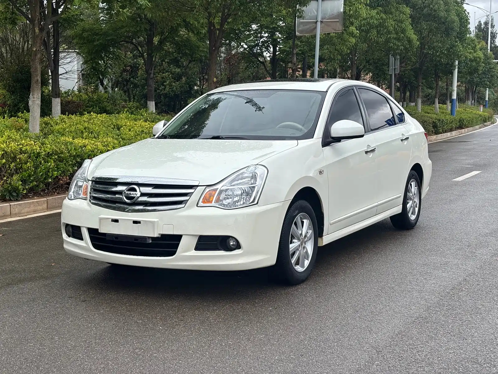 NISSAN SYLPHY 2016