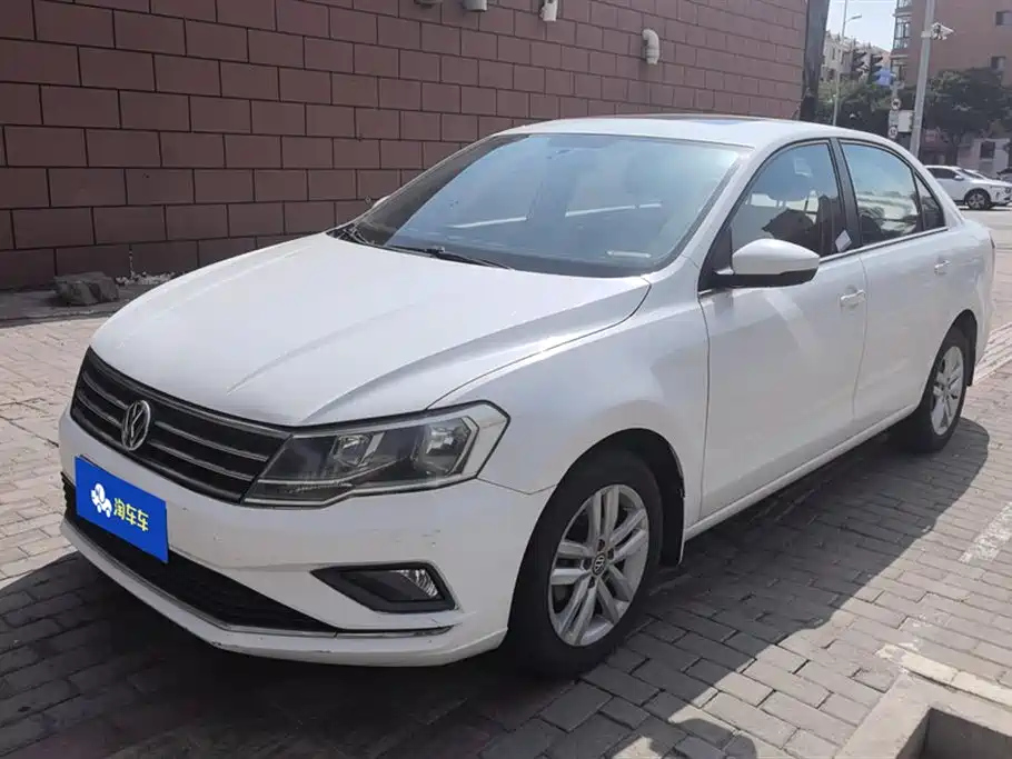 VOLKSWAGEN JETTA 2017