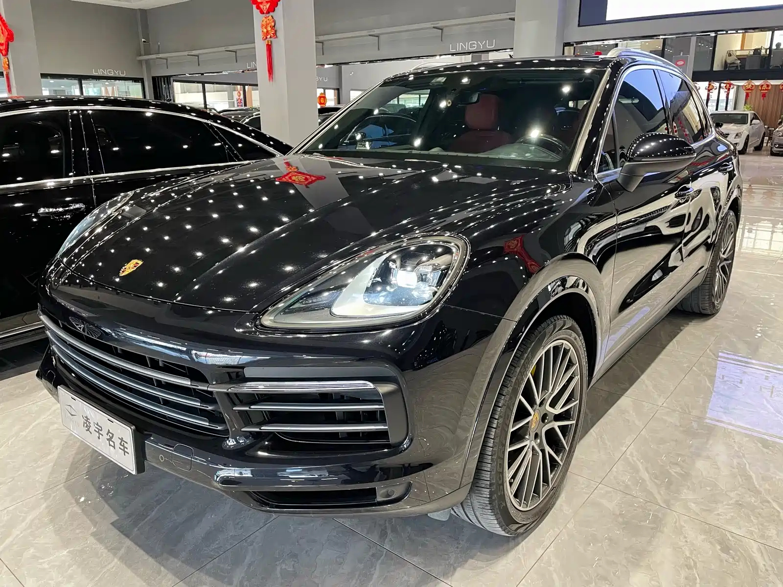 PORSCHE CAYENNE