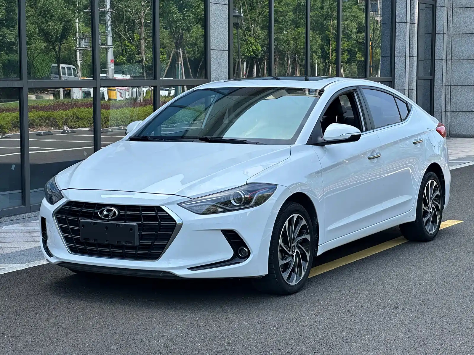 HYUNDAI ELANTRA 2019