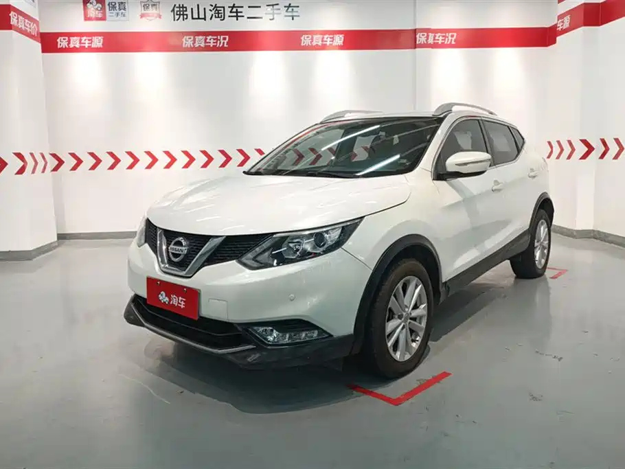 NISSAN QASHQAI 2016