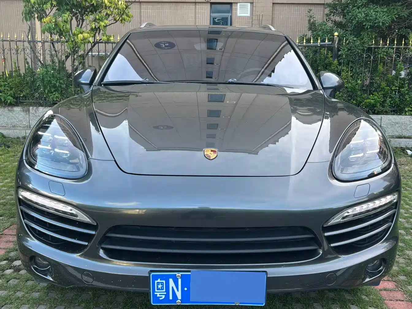 PORSCHE CAYENNE 2011