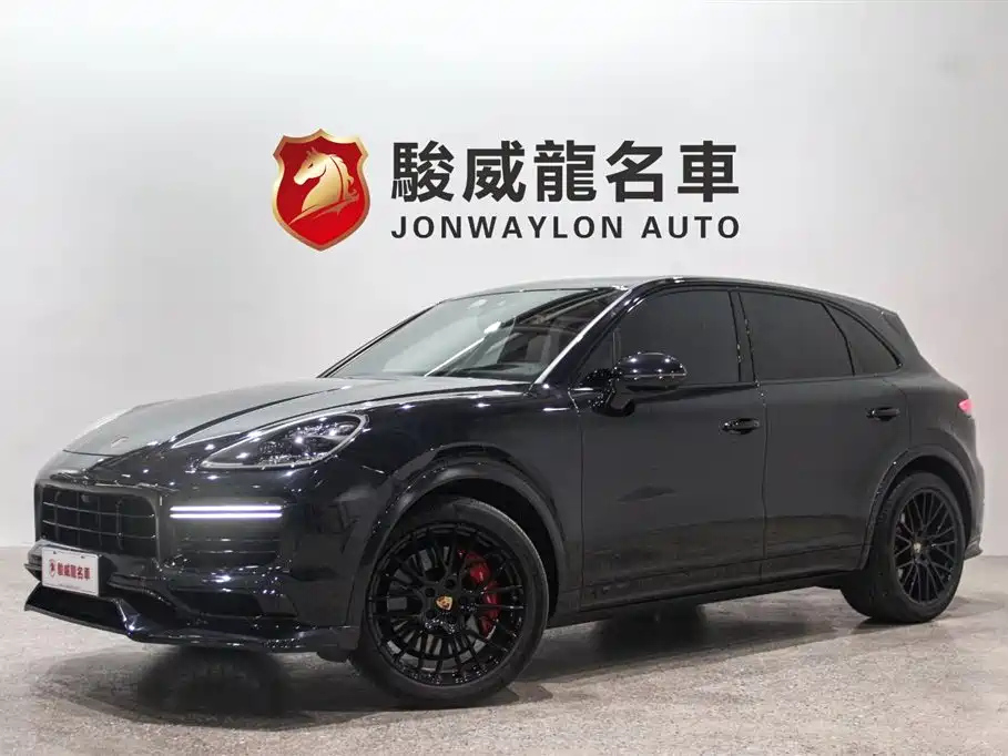 PORSCHE CAYENNE 2020