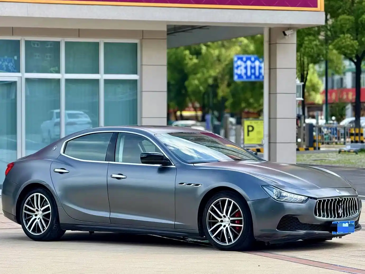 MASERATI GHIBLI 2014