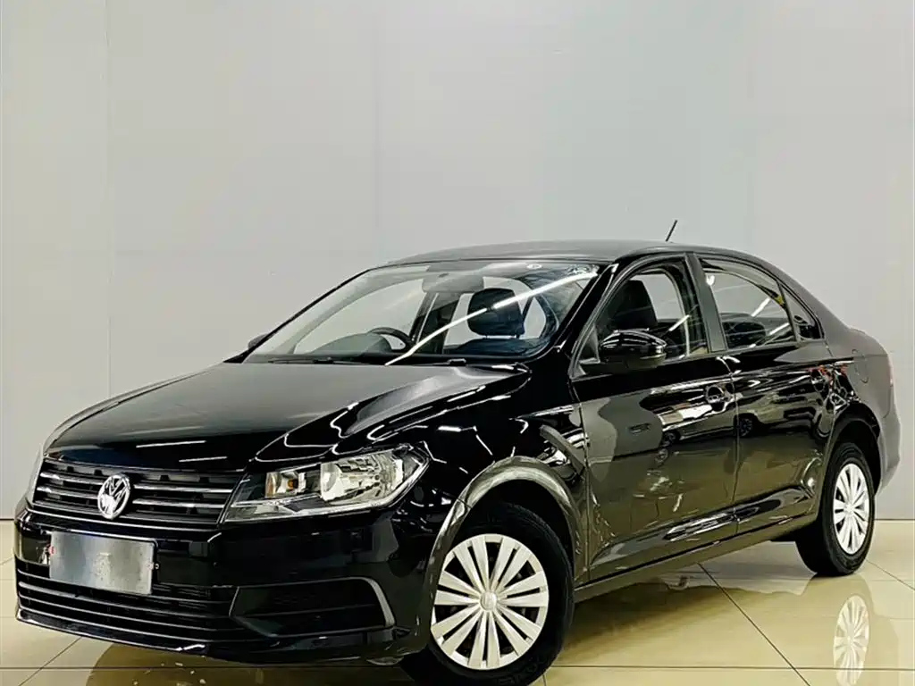 VOLKSWAGEN SANTANA 2016