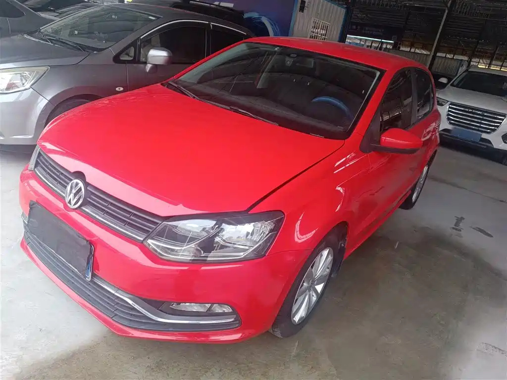 VOLKSWAGEN POLO 2014