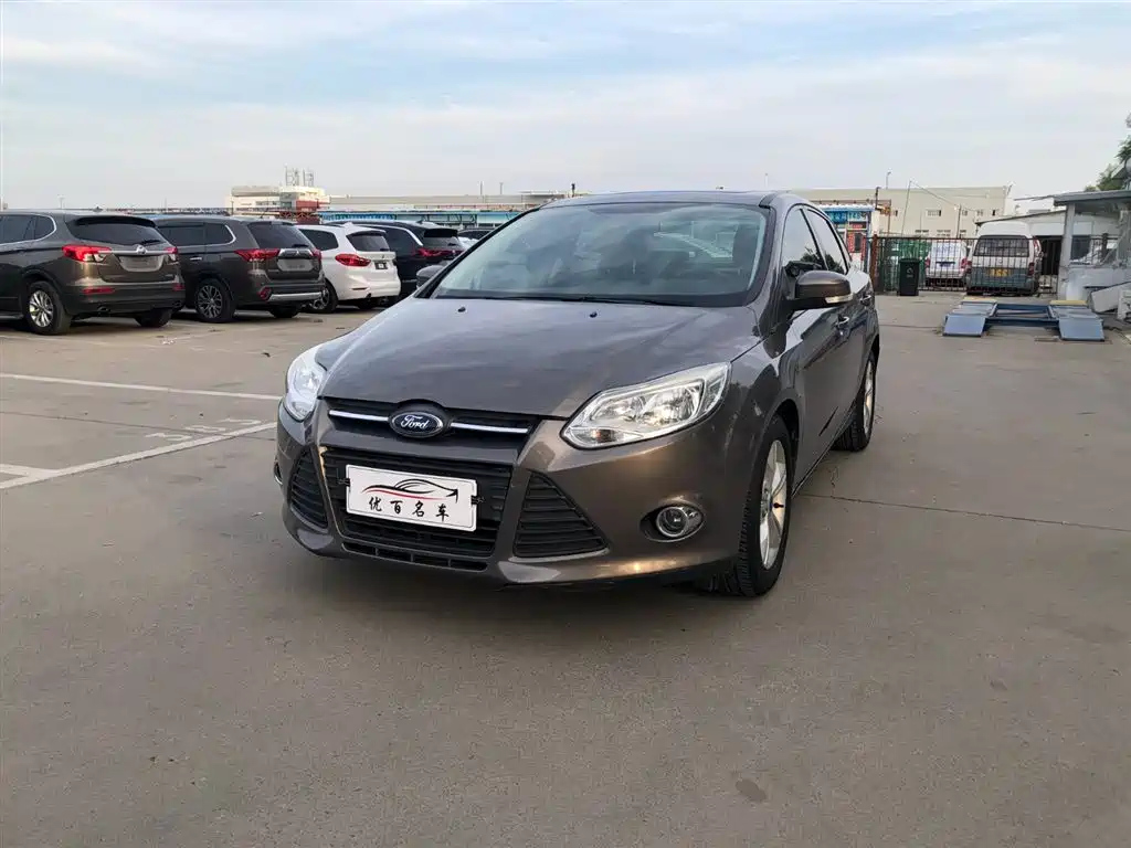 FORD FOCUS 2012