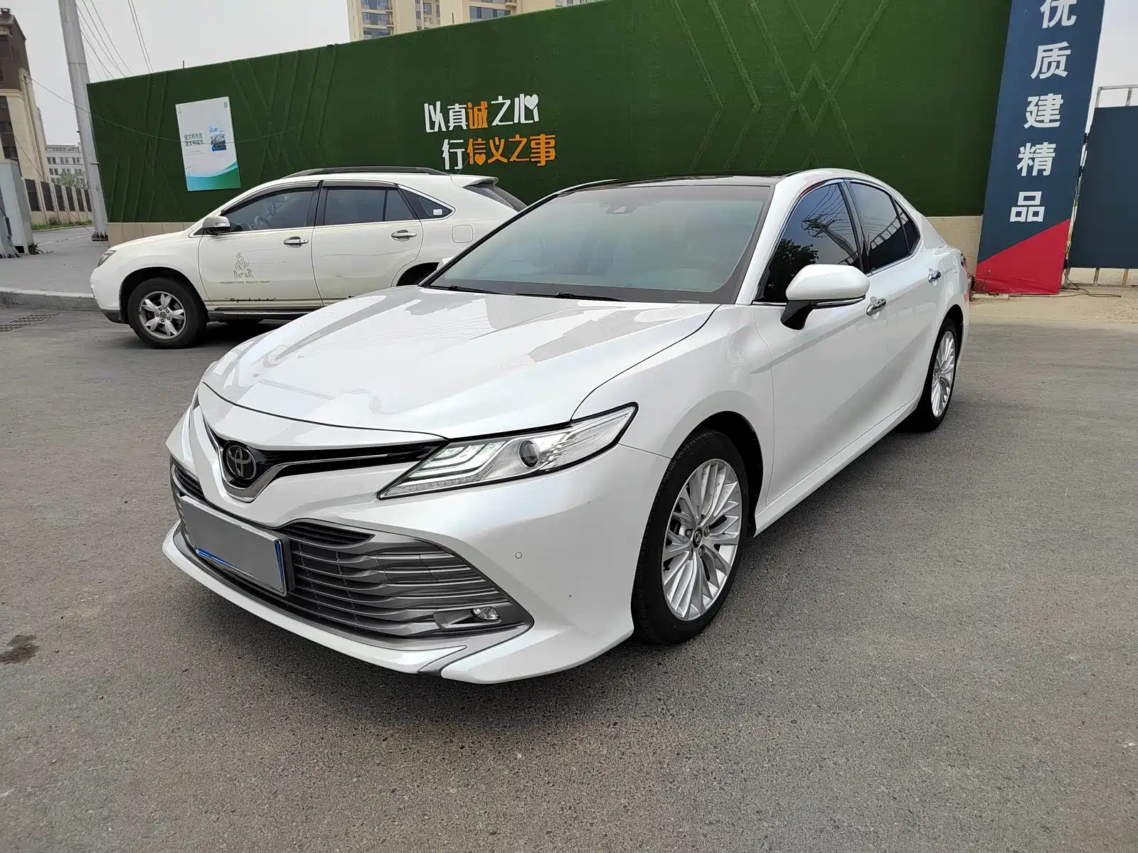 TOYOTA CAMRY 2019