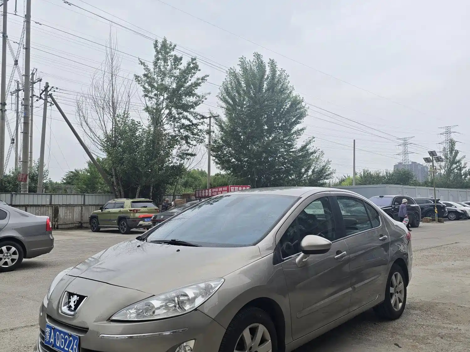 PEUGEOT 408 2011