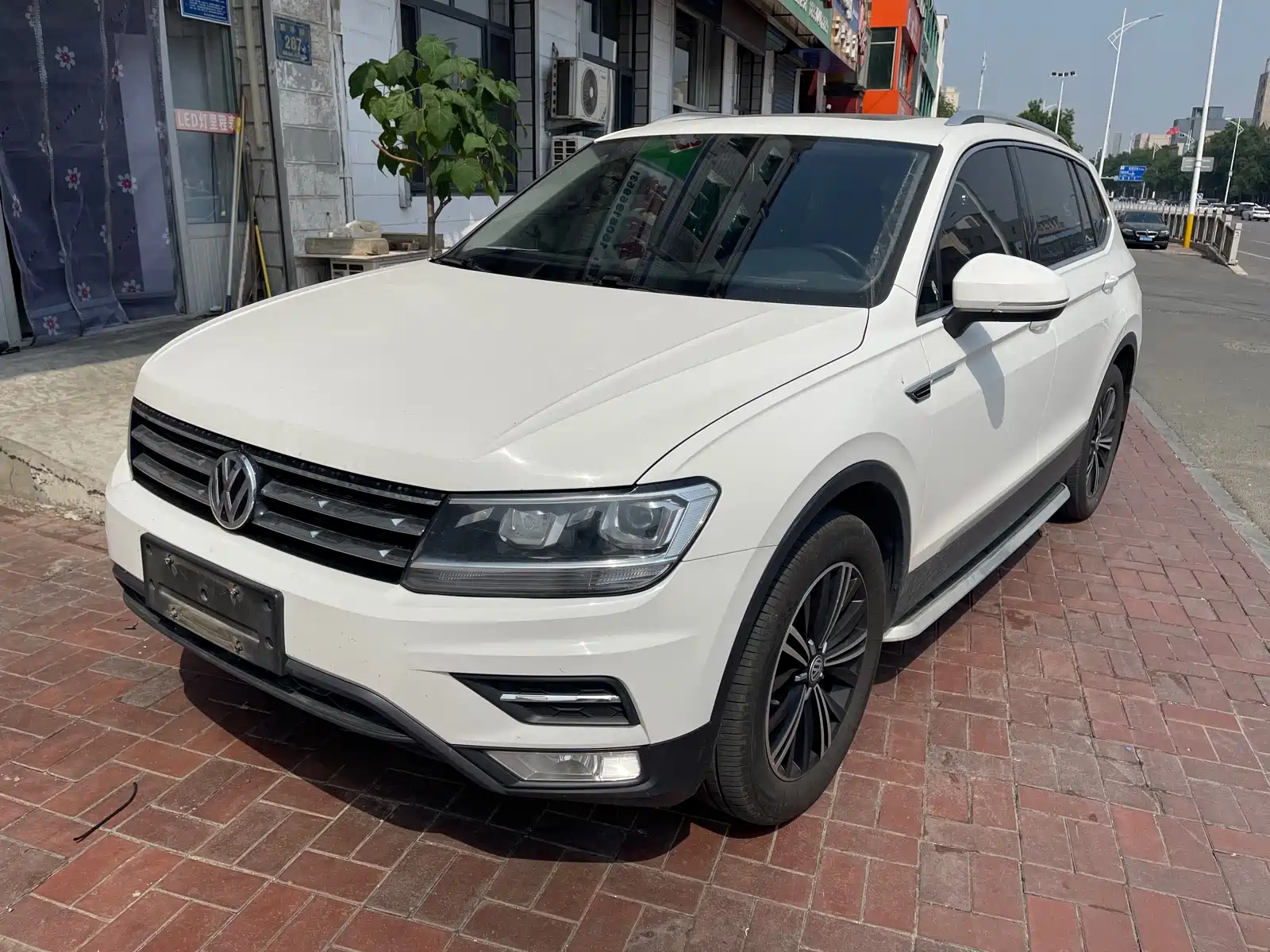 VOLKSWAGEN TIGUAN L 2019