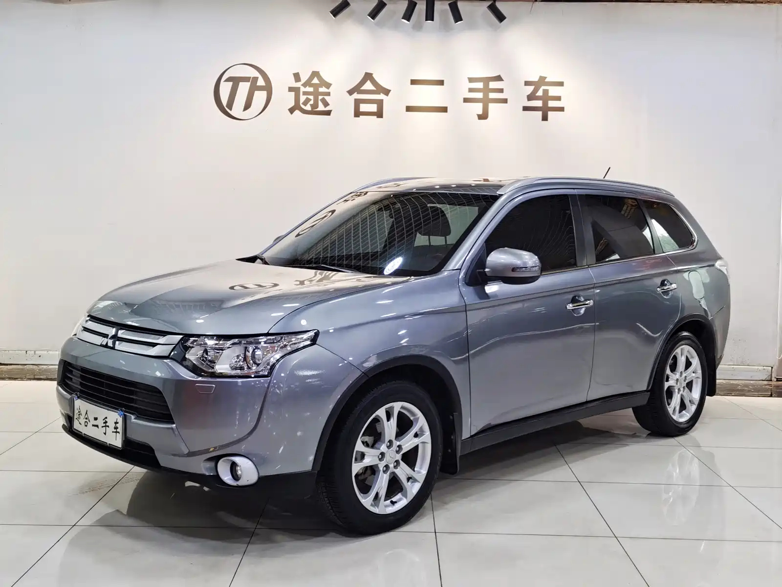 MITSUBISHI OUTLANDER IMPORT 2014