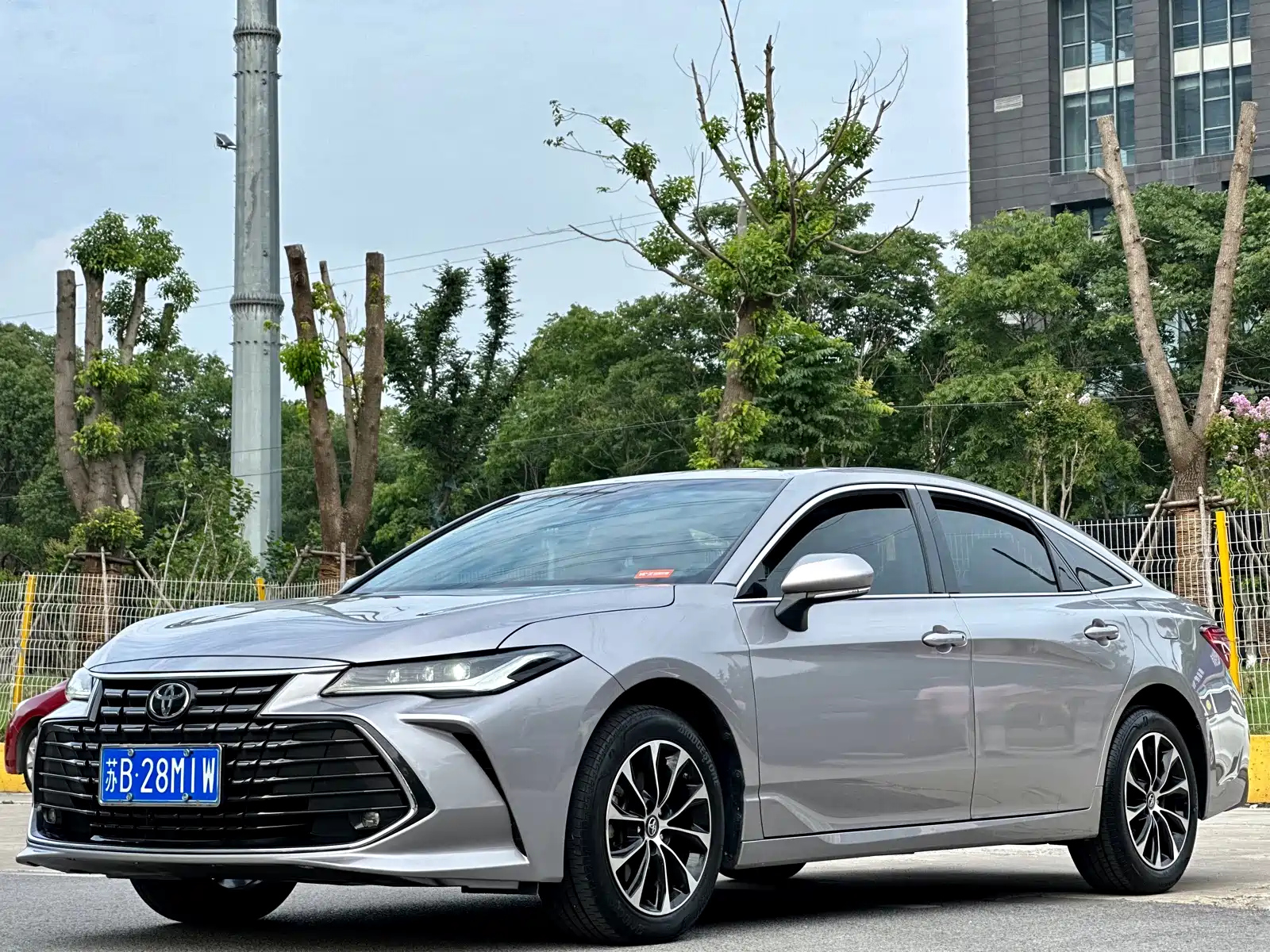 TOYOTA AVALON 2023