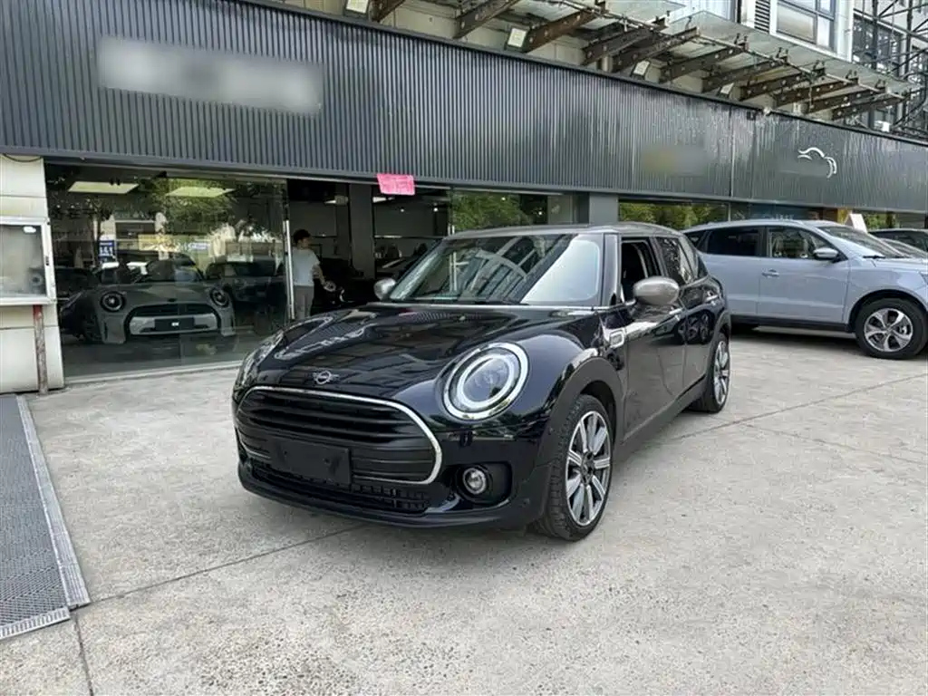 MINI CLUBMAN 2022