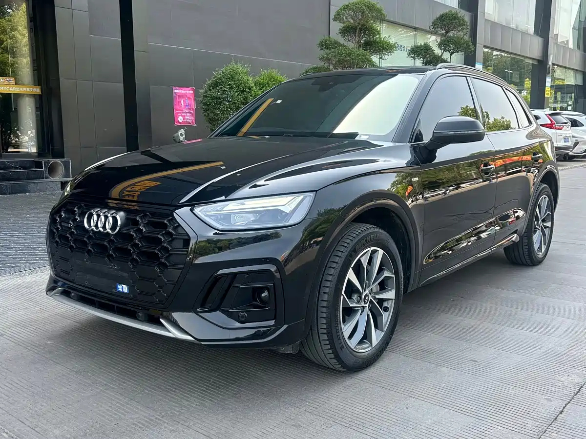 AUDI Q5L 2023