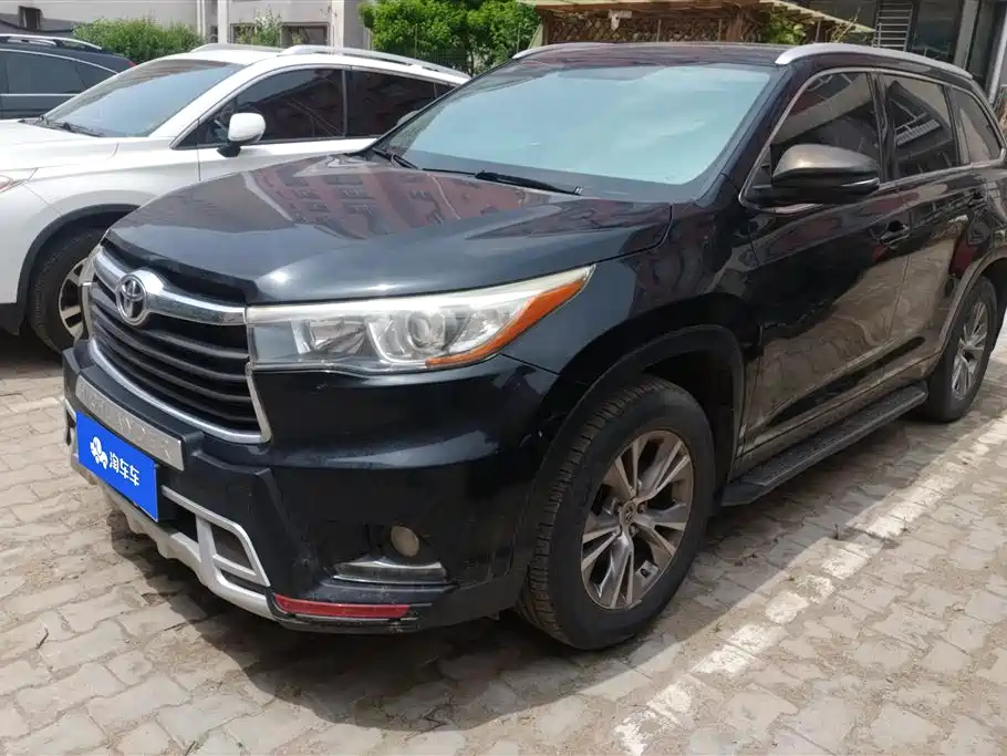 TOYOTA HIGHLANDER 2015