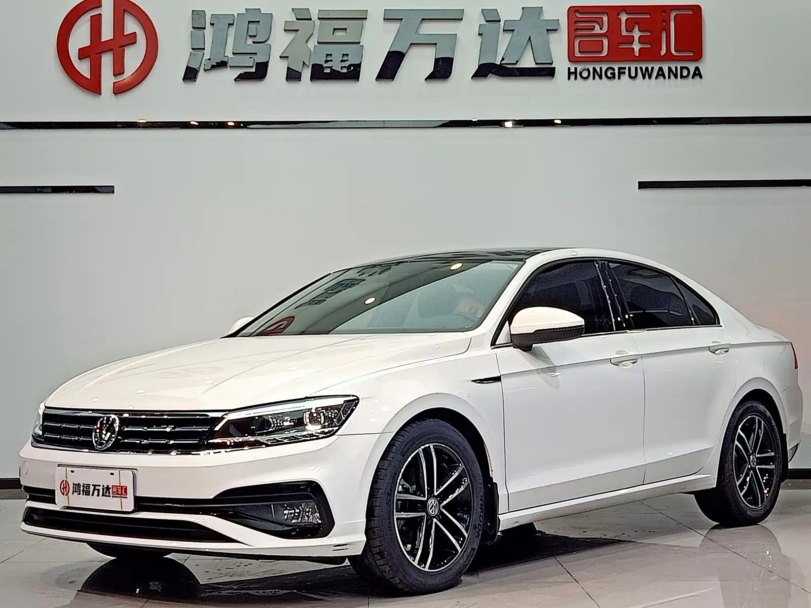 VOLKSWAGEN LAMANDO 2021