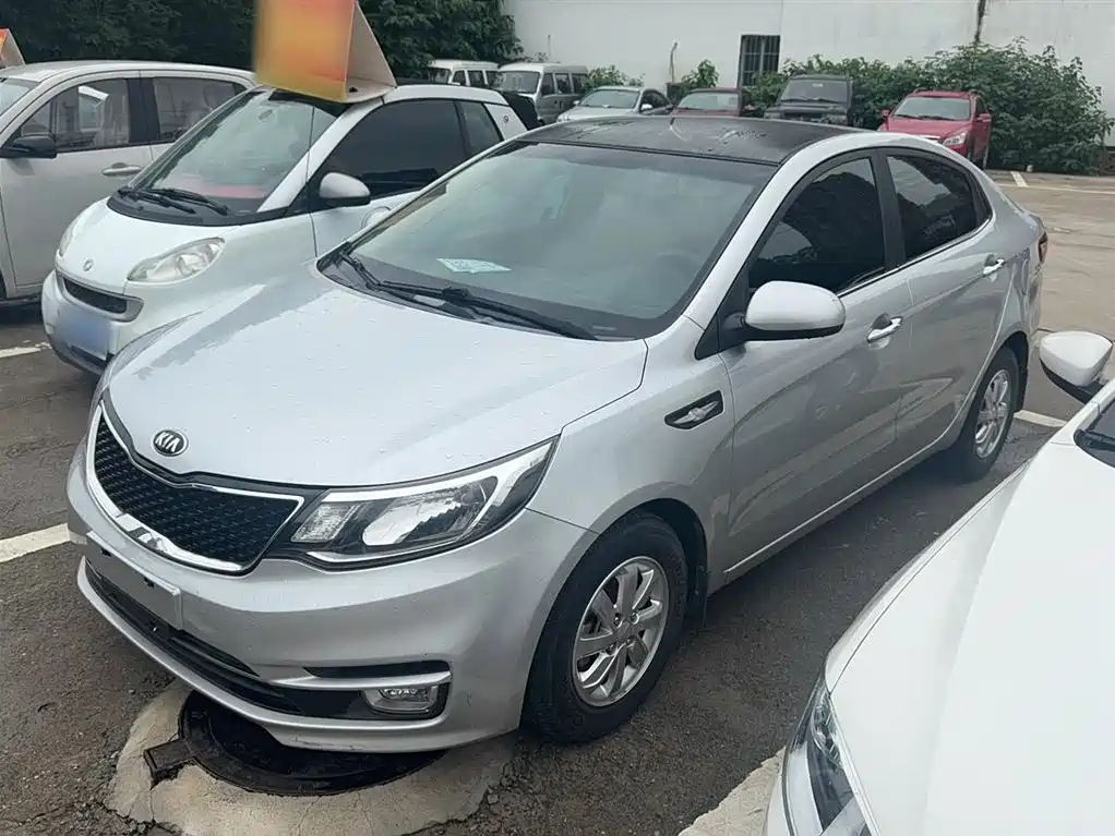 KIA K2 2015