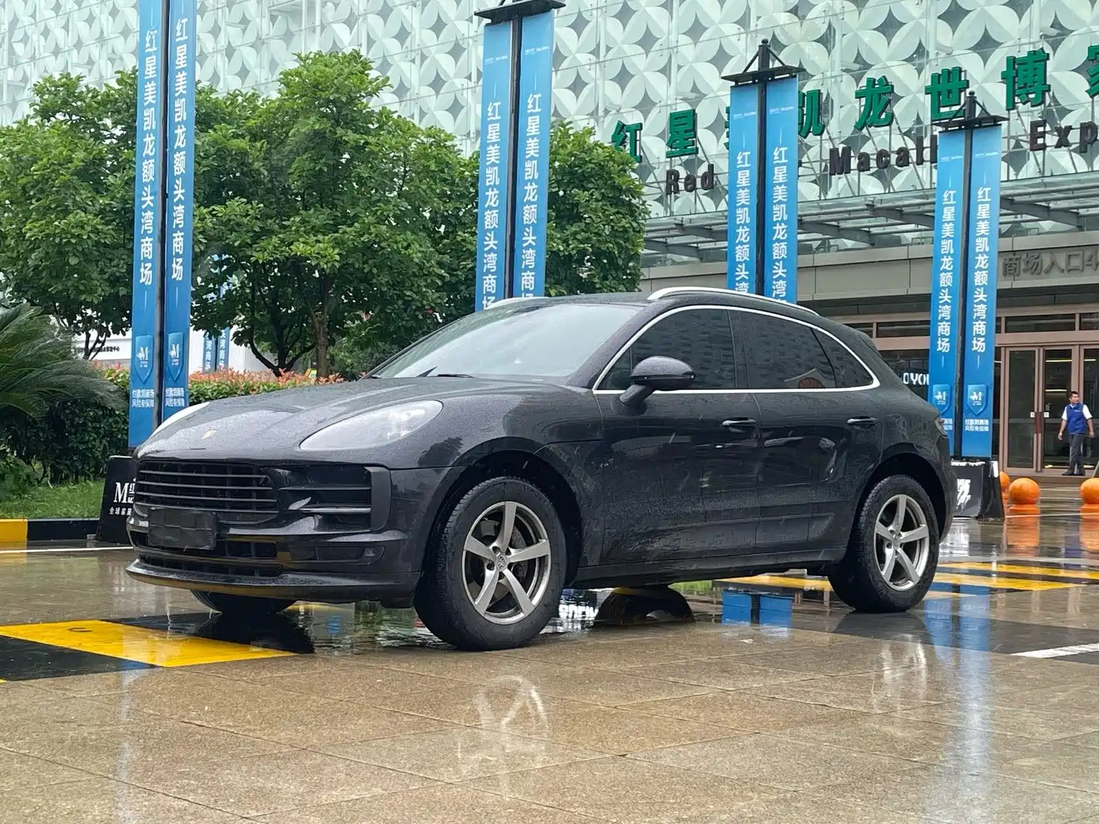 PORSCHE MACAN 2018