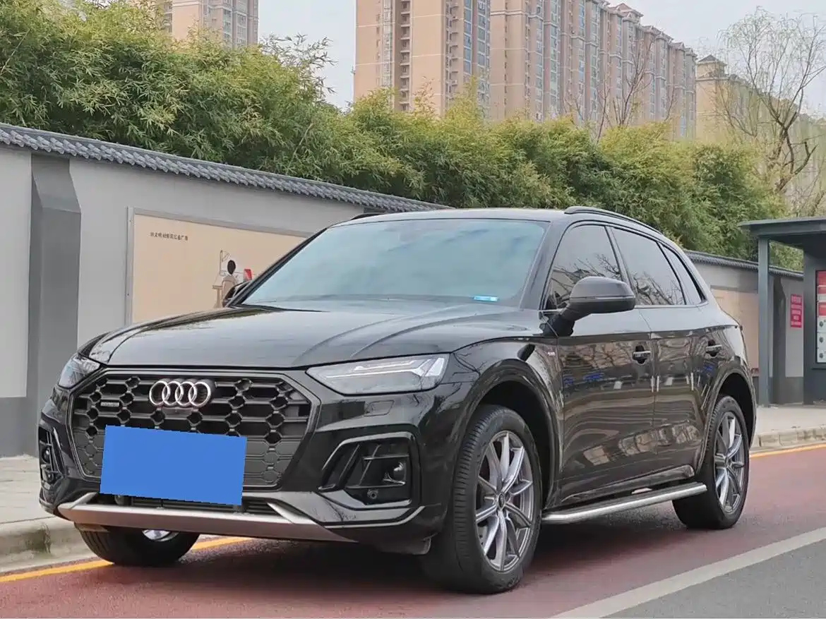 AUDI Q5L 2022