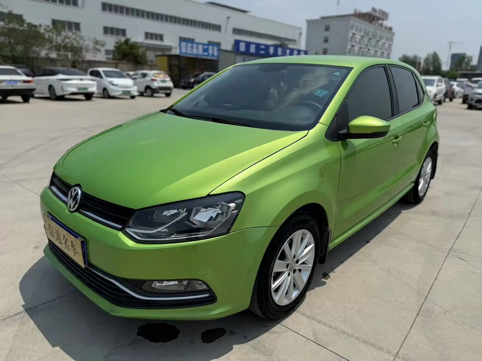 VOLKSWAGEN POLO 2014