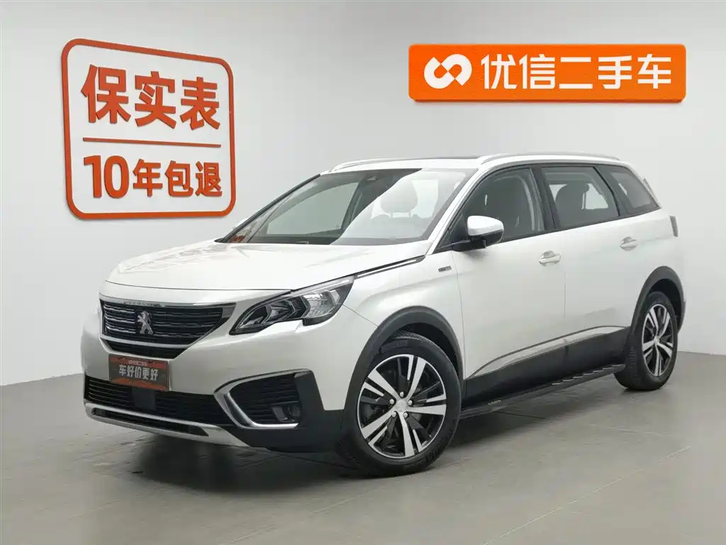 PEUGEOT 5008 2017