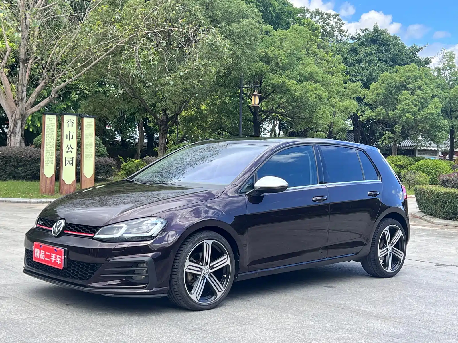 VOLKSWAGEN GOLF 2015